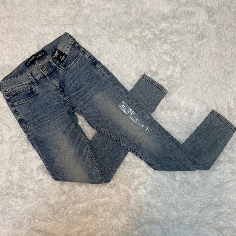 NWT Express Stretch Mid Rise Jeans